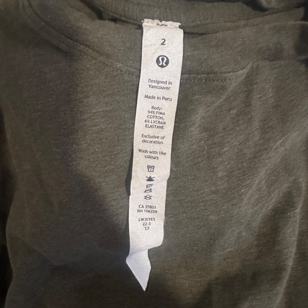 Lululemon olive shirt size 2 - Picture 3 of 3
